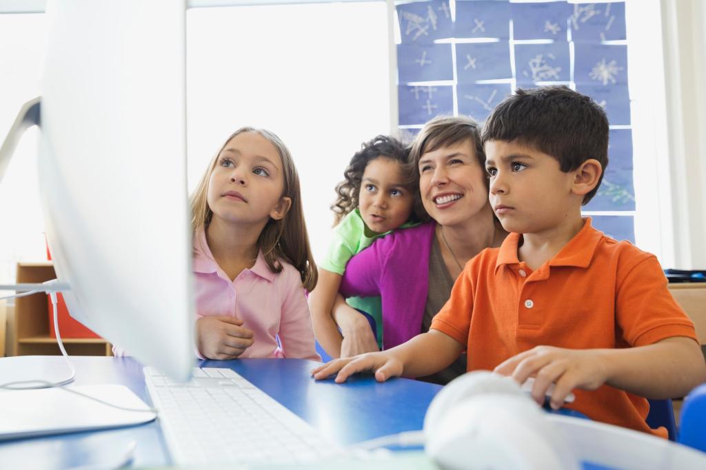 Niños con ordenador,  sus nuevos retos educativos